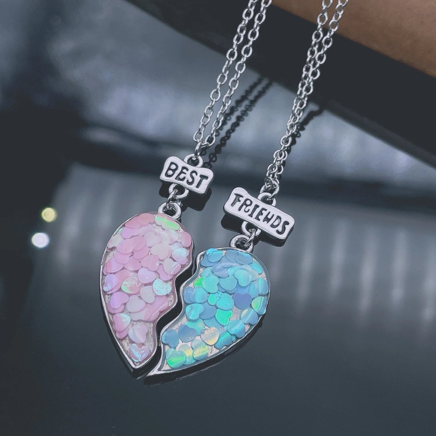 Fashion Best Friends Honey Love Couple Pendant Necklace Set - Broken Heart BFF Friendship Jewelry Gift (2 Pcs)